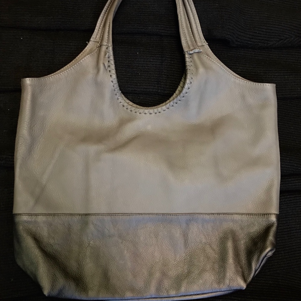 Jennifer Haley shoulder bag with black bottom